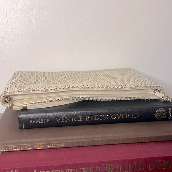 Whiting & Davis International Ivory Mesh Vintage 1980s Bag - Picture 5 of 8